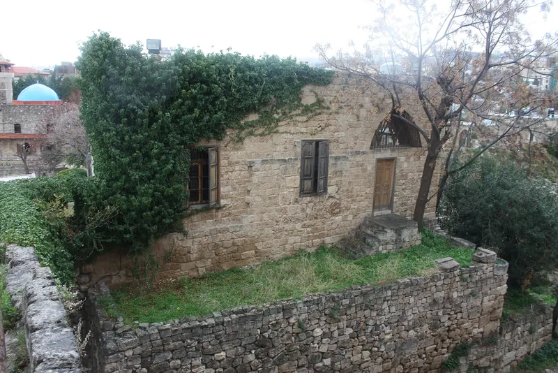 بيت حجري تقليدي في جبيل